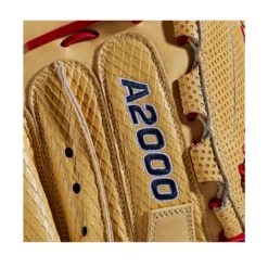 Wilson 34'' Aubree Munro A2000 Series Game Model Fastpitch Catcher's Mitt W/ Spin Control™ 16 Wilson 34'' Aubree Munro A2000 Series Game Model Fastpitch Catcher's Mitt W/ Spin Control™ -SoftBall Gear Sales WBW10024434 White DET alt2